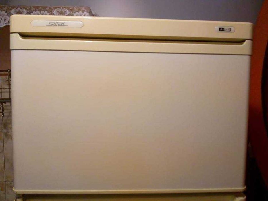 Хладилник Sital перфктно работещ със замразяваща камера