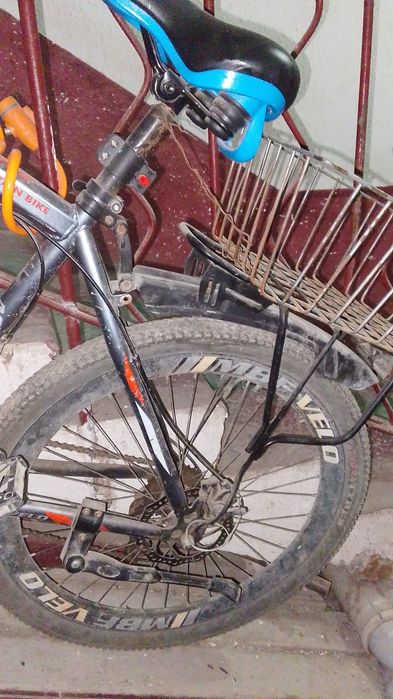 Спортивный велосипед сотилади