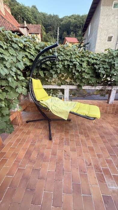 Balansoar solid pentru relaxare