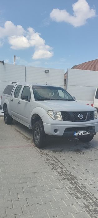 Vand nisan navaro 2007 2.5 acte valabile masina intretinuta