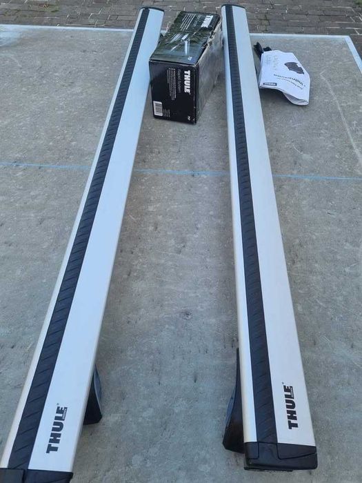 Bare Portbagaj Auto Thule și 4 Suporți Transport Bicicletă Universal Thule. La pachet/separat.