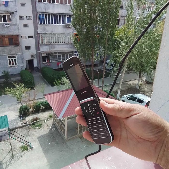 Nokia 7205 legendarni telefon