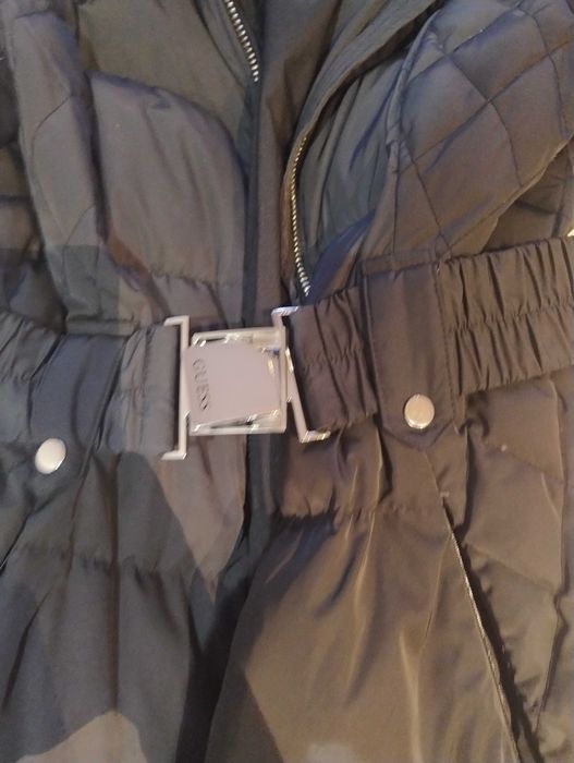 Зимно стилно яке Guess