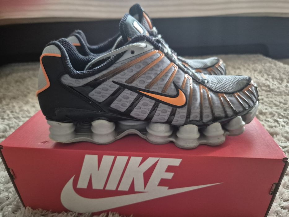 Маратонки Nike Shox