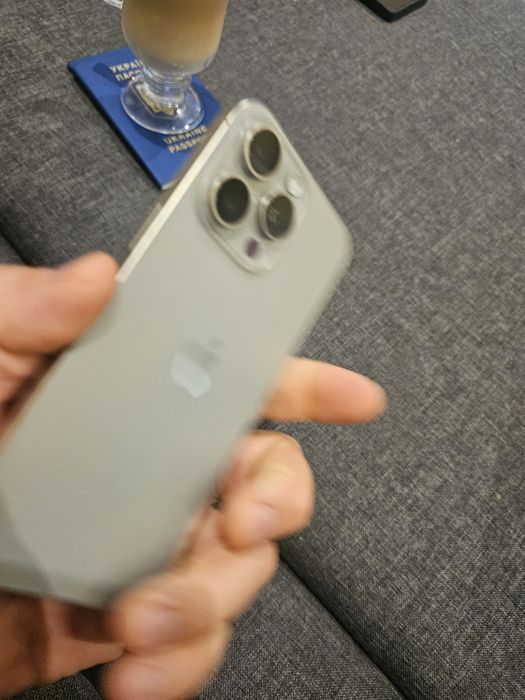 iPhone 15 Pro Max 512GB • Gold