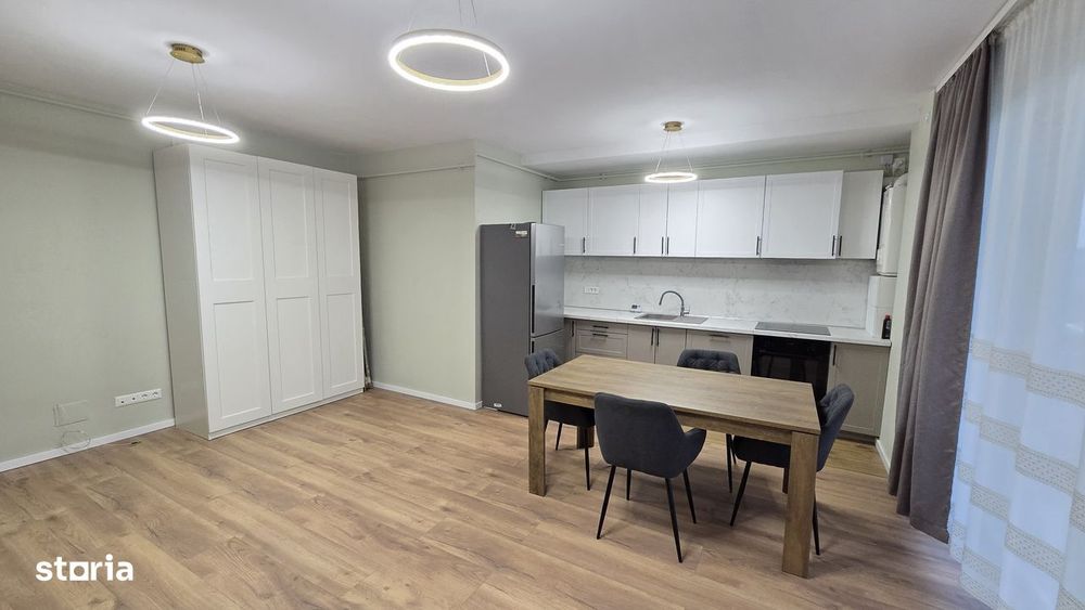 Închiriez apartament 3 camere în bloc nou