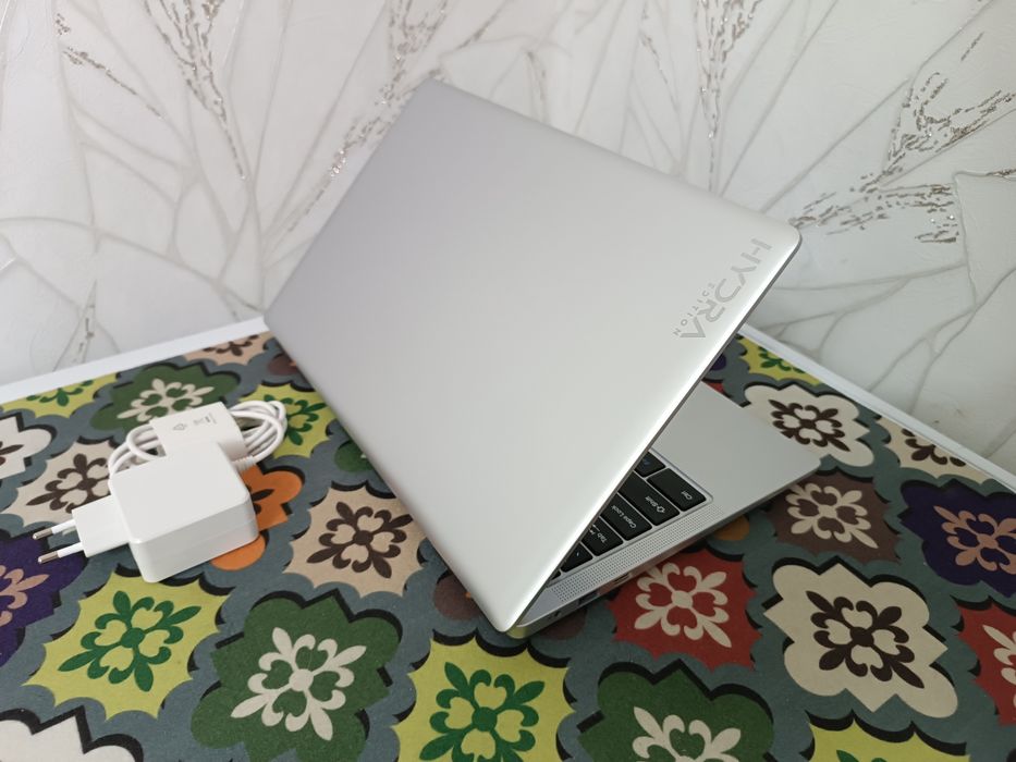 НОУТБУК Hydra Современный notebook.