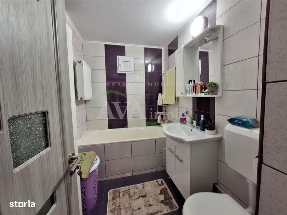Apartament 3 camere decomandat zona Neagoe Voda