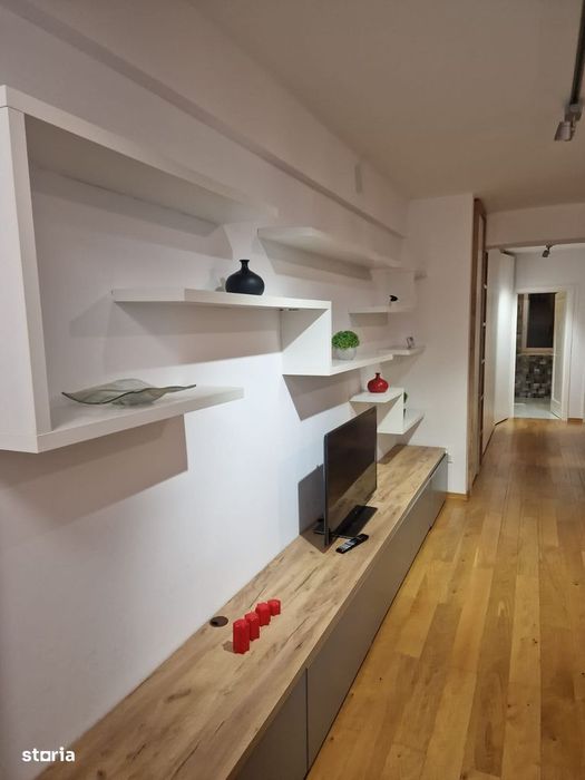 Apartament 3 camere, cu parcare subterana, in Buna Ziua
