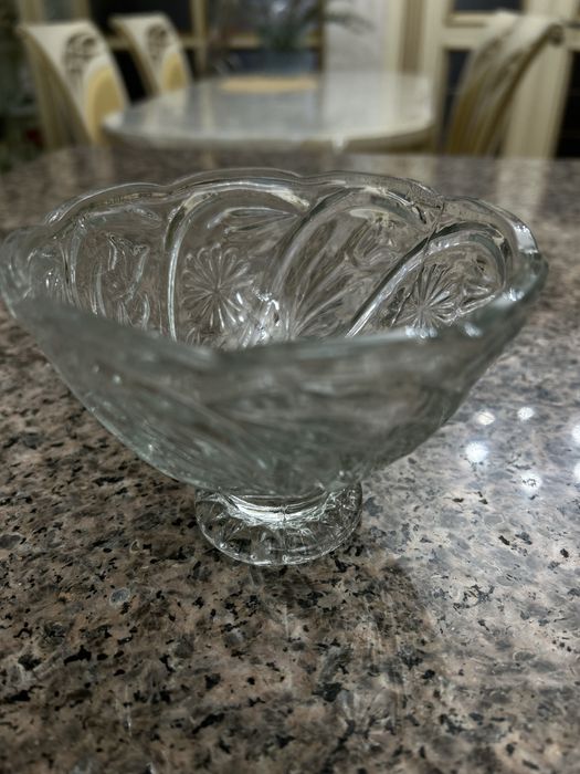 Продам хрусталь,салатницы,рюмки