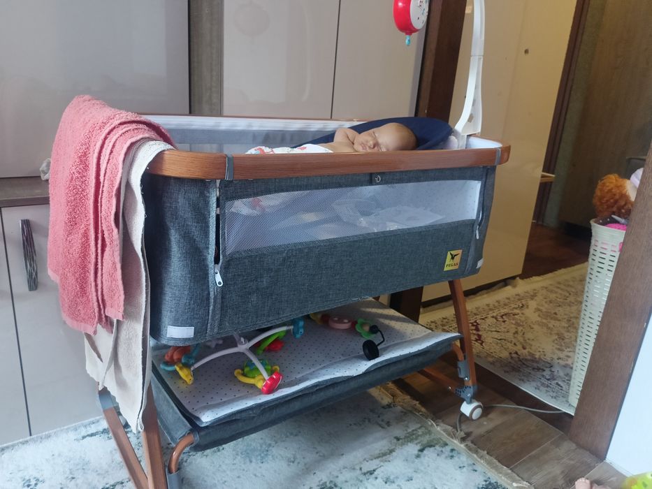 Продам детскую кроватку