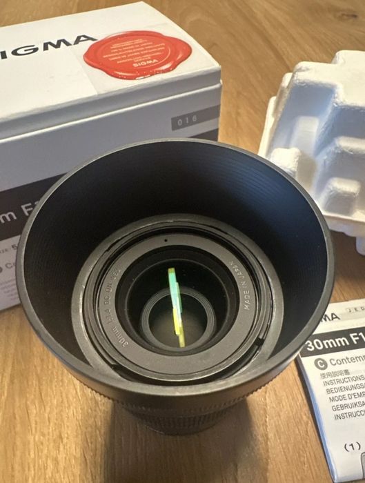 Sigma 30mm F1.4 DC DN Contemporary Sony E-mount  / Перфектно състояние!
