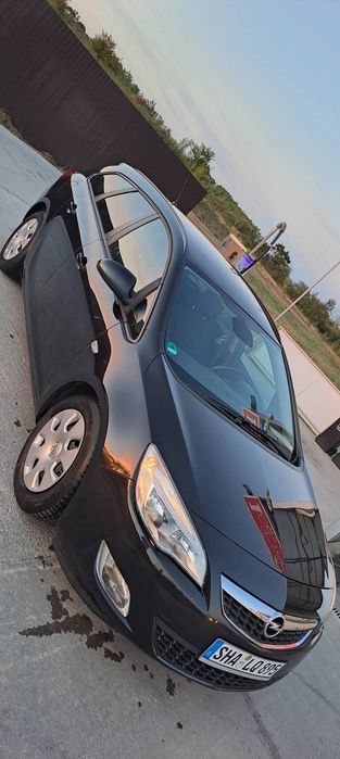 Opel astra j 2011,1.4 Turbo