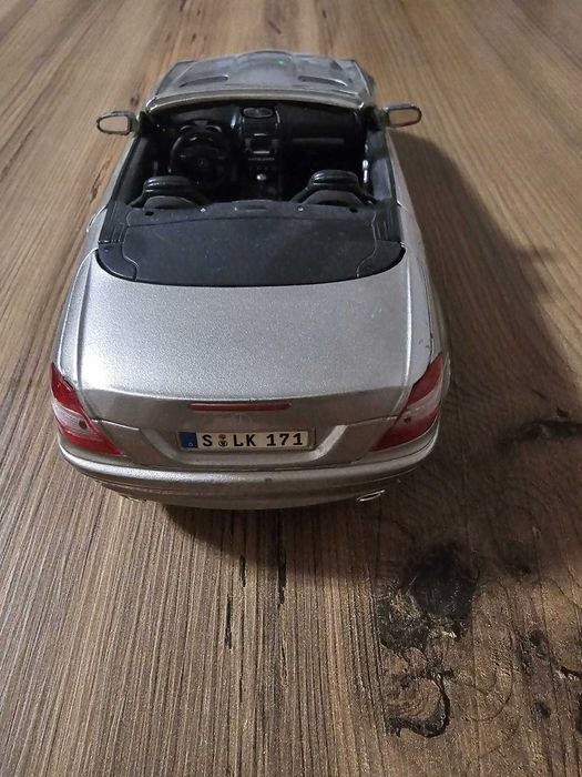 Machete masini metalice Mercedes
