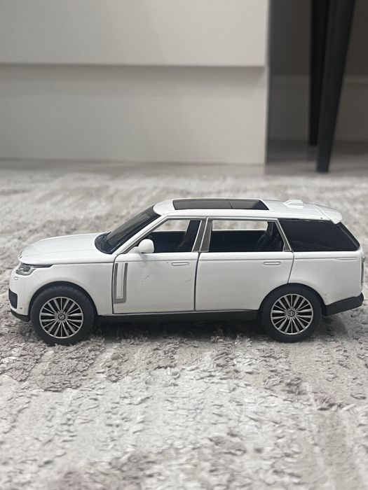 Игрушка машина Range Rover металлическая