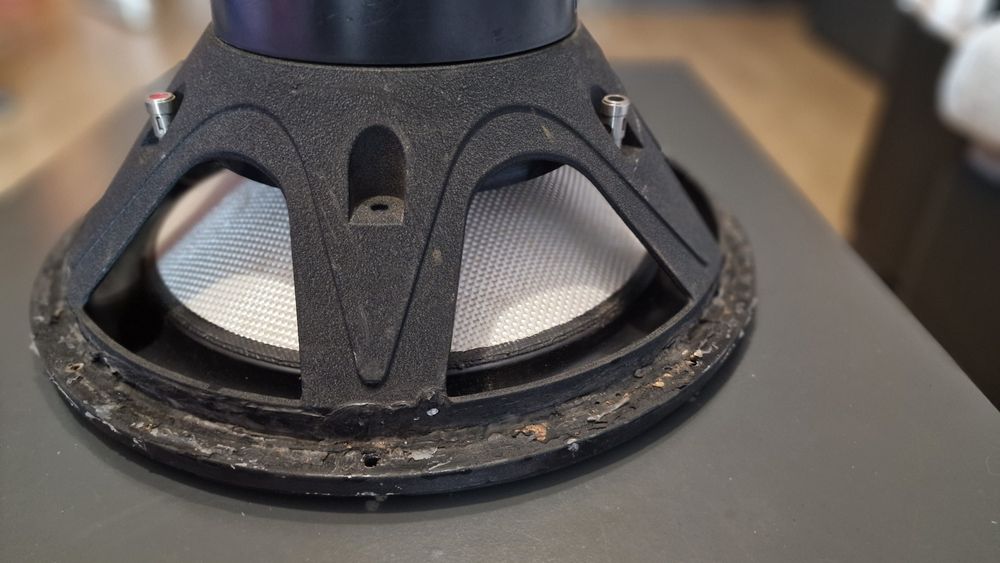 Бас тонколона Blaupunkt VW 380