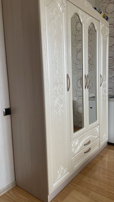 Кровать для спальни