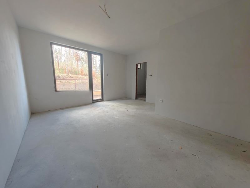 Тристаен апартамент в нова, бутикова сграда! м-т Детски град!