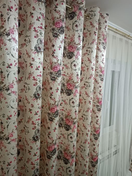 Продам шторы,  тюль и карниз