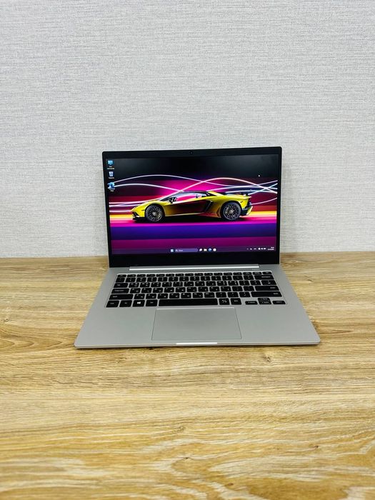 Продам Стильный Ультрабук SAMSUNG Book Go
