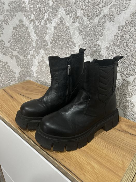 Сапоги демисезонные 34 разм