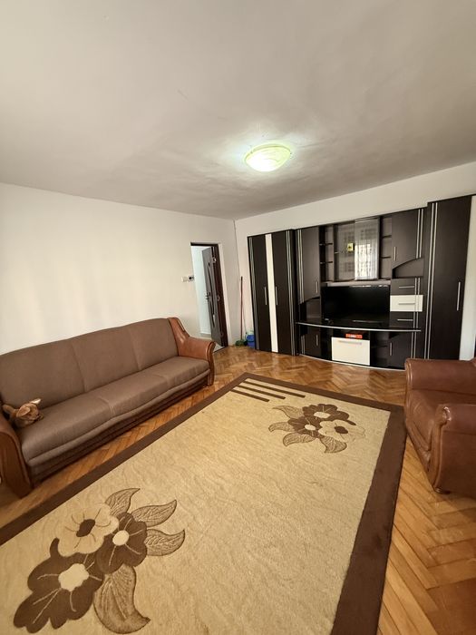 Apartament doua camere de inchiriat