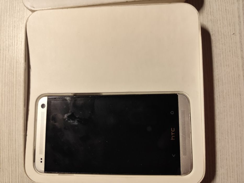 Смартфон HTC one на запчасти