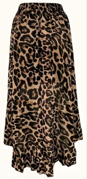 Costum damă cu imprimeu leopard – top și fustă asimetrică