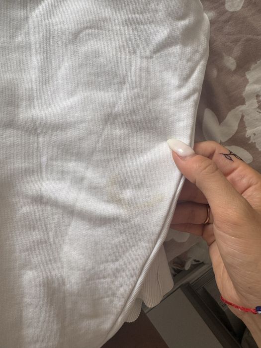 Оригинални блузи, бодита- Guess и Moschino