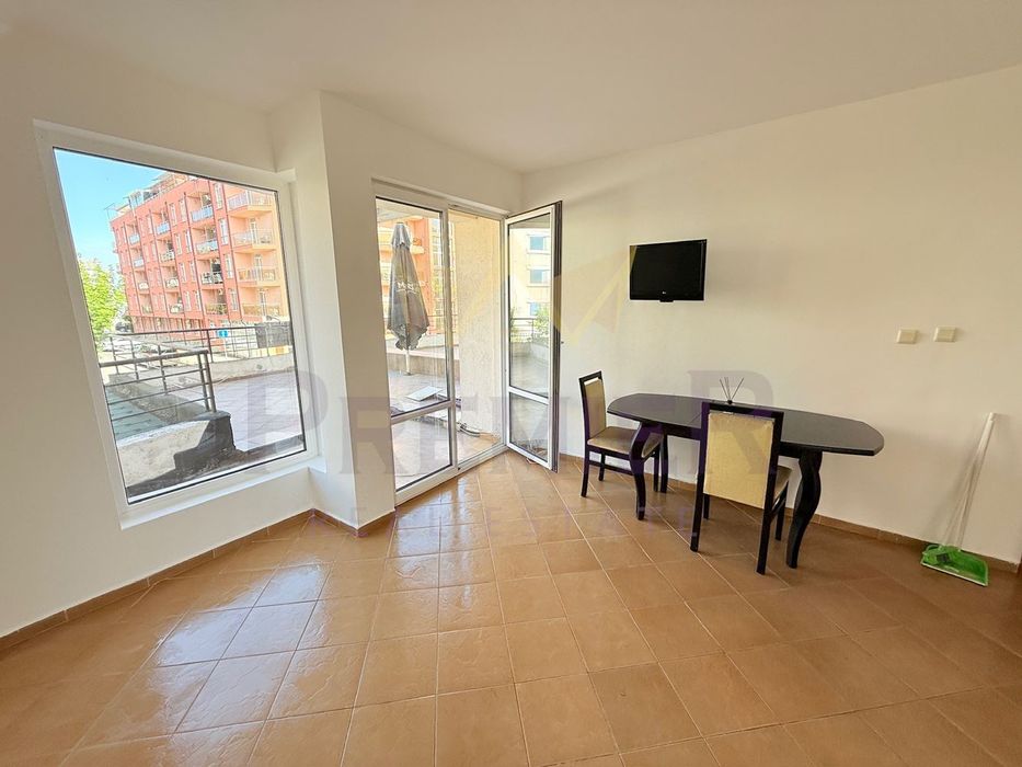 Продава се Двустаен апартамент в к.к. Слънчев бряг - 85 кв.м за 942 €/кв.м - Снимка #10