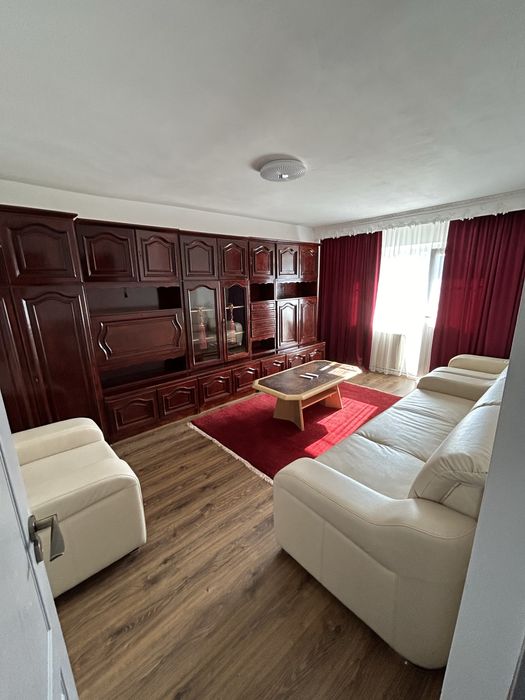 Inchiriez apartament 2 camere 57mp