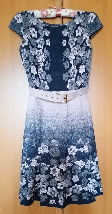 Rochie eleganta din jaquard marime 36