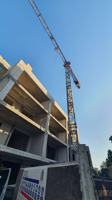 Închiriez Pompă Beton Staționară (Furtun) / Pompare Beton