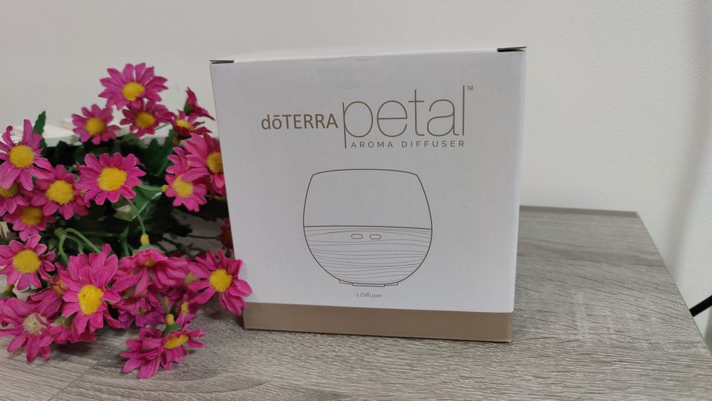 Difuzor aromaterapie Petal Doterra