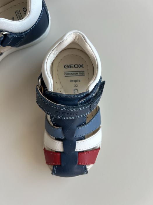 Сандали Geox за бебе