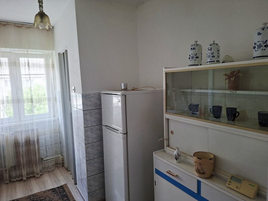 Apartament 2 camere Petrila 8 Martie