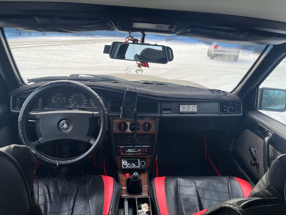 Продам Мерседес 190