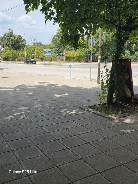 Помещение на пазара на Дап