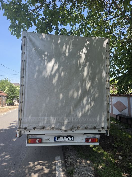 Vând Renault Master