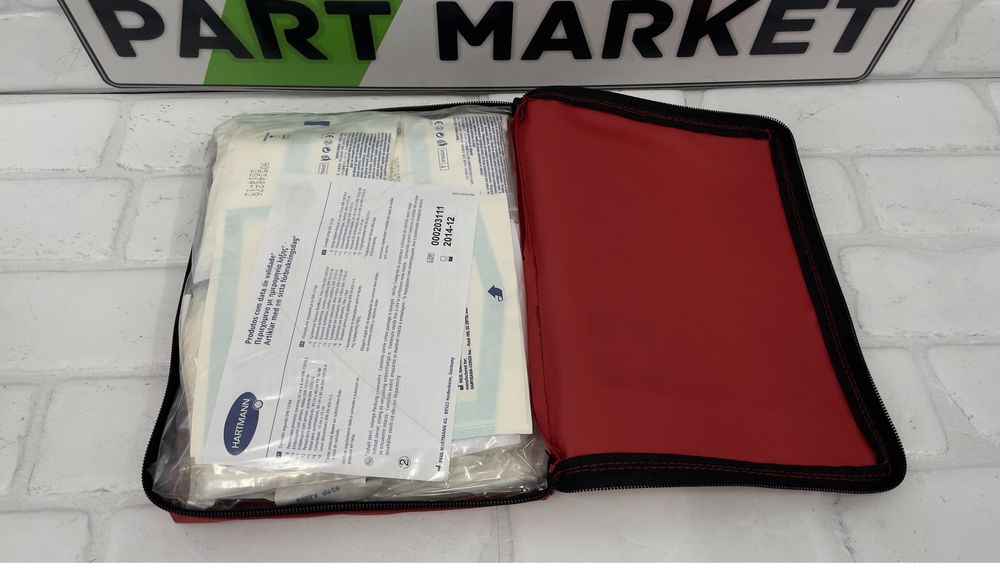 Оригинална Аптечка AUDI 4H0860282