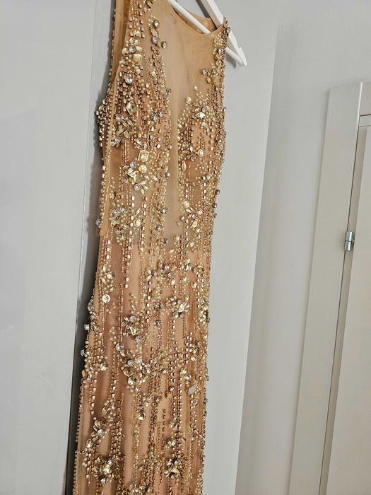 Rochie ocazie deosebita (pene si cristale)