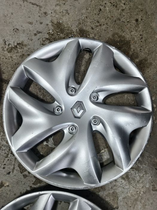 Продам оригинальные колпаки R15