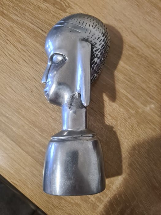 Statuieta din metal cu stanta posibil aluminiu