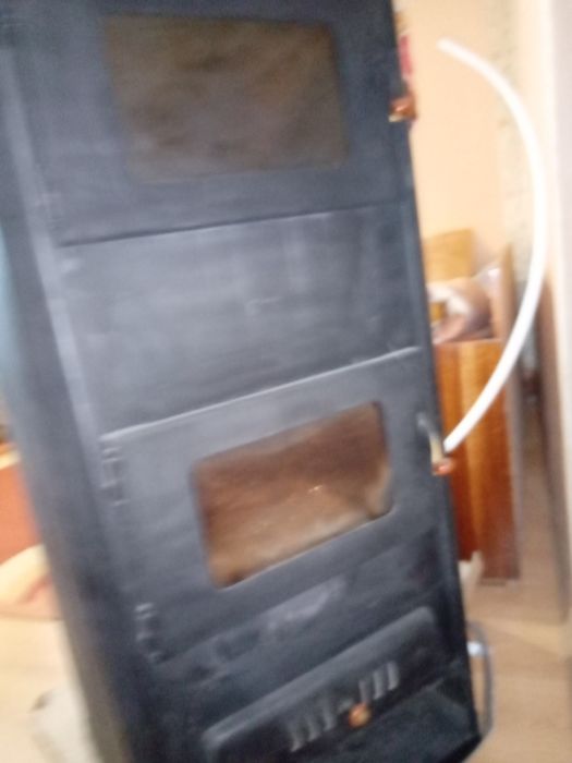 Камина "Прити"с водна риза на дърва и твърдо гориво