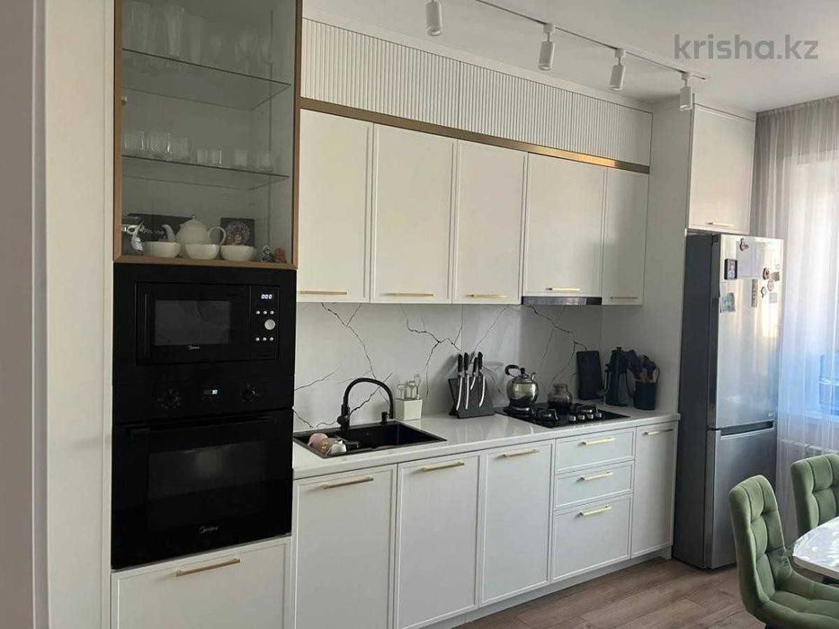 Продажа 3-комнатной квартиры Лайф Парк