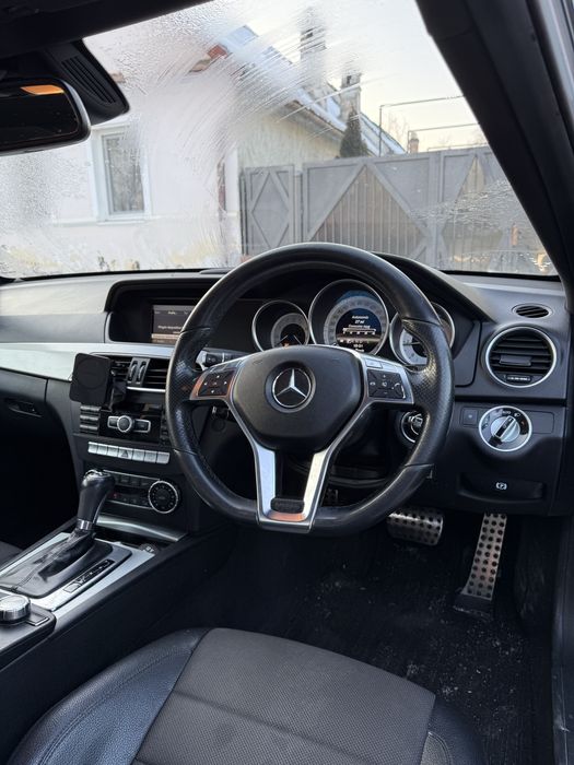 Vând mercedes  C220D din 2012 Eur 5 ,cu paket AMG