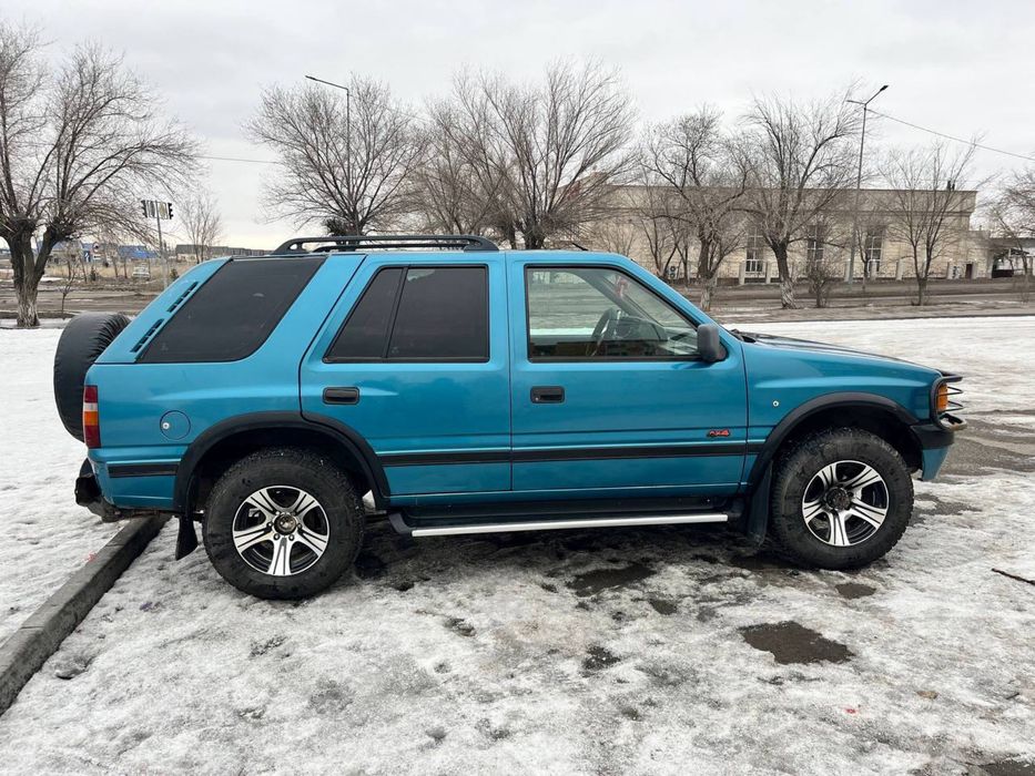 Opel fronterra 1993 2,4i