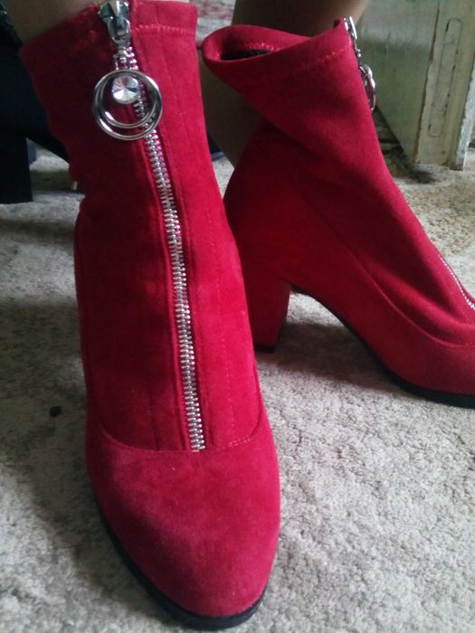 Incaltaminte noua sau purtata putin ocazie sau casual