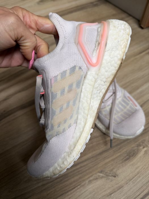 Оригинални маратонки adidas (WMNS) adidas UltraBoost! 36 н