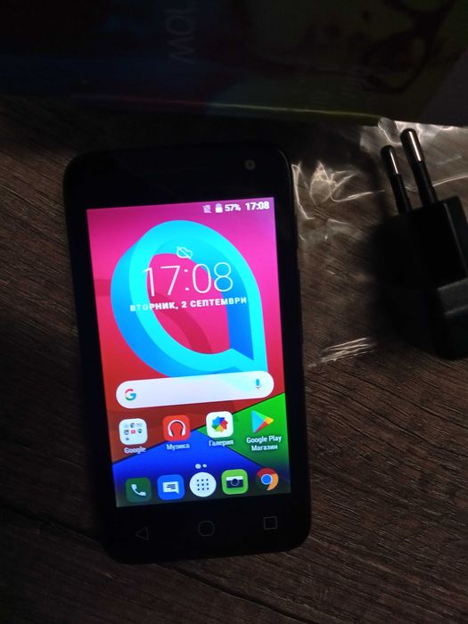 телефон като нов Alcatel 1E /4034X/ . Alcatel U3  смартфон